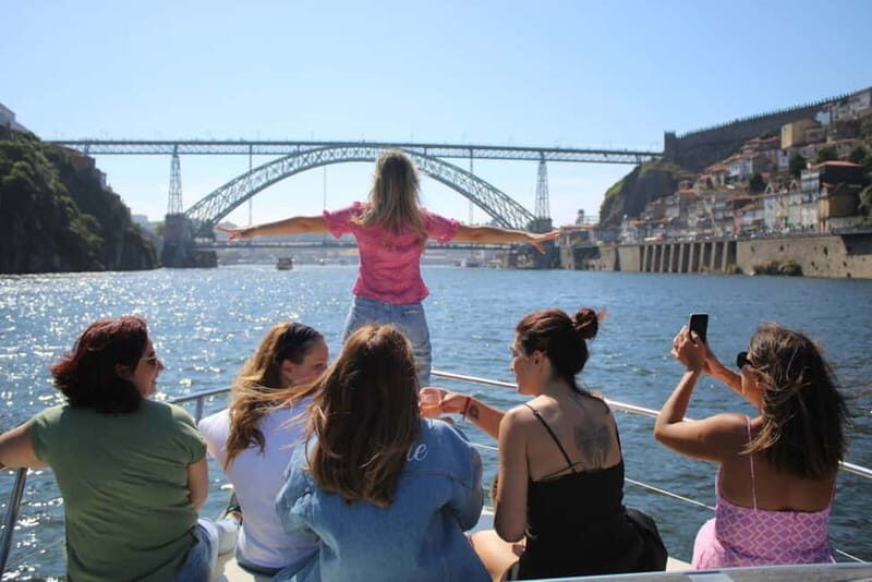 Porto: Private Yacht Tour with Wine, Snacks & 6 Bridges - The Experience: What to Expect on the Porto Yacht Tour