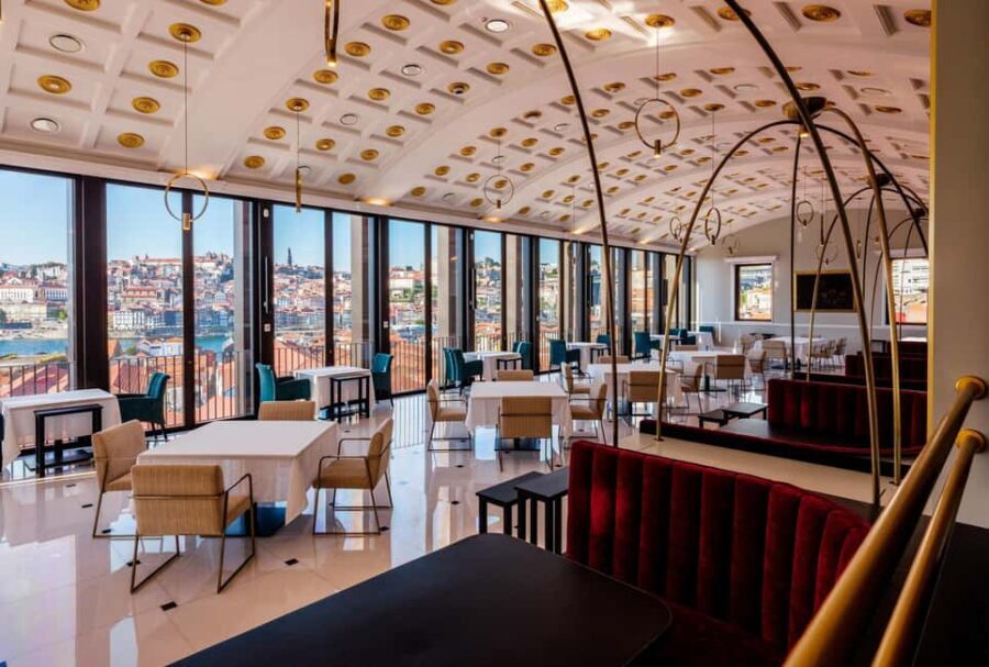 Porto: WOW Immersive Cabaret Dinner - Discovering the Experience: What to Expect