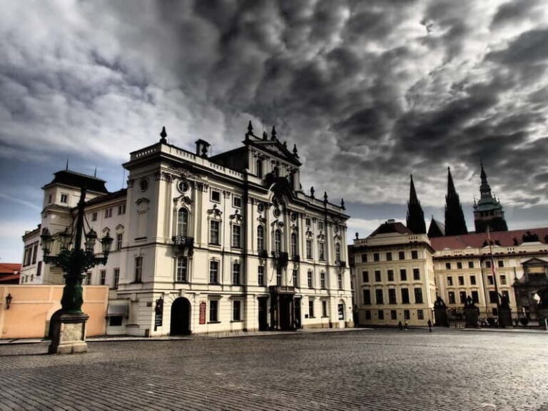 Prague: Hidden Gems - All inclusive - Transportation and Practical Tips