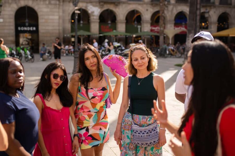 PRIVATE Barcelona Walking Tour: Old Town & 10+ Hidden Gems - Detailed Breakdown of the Itinerary