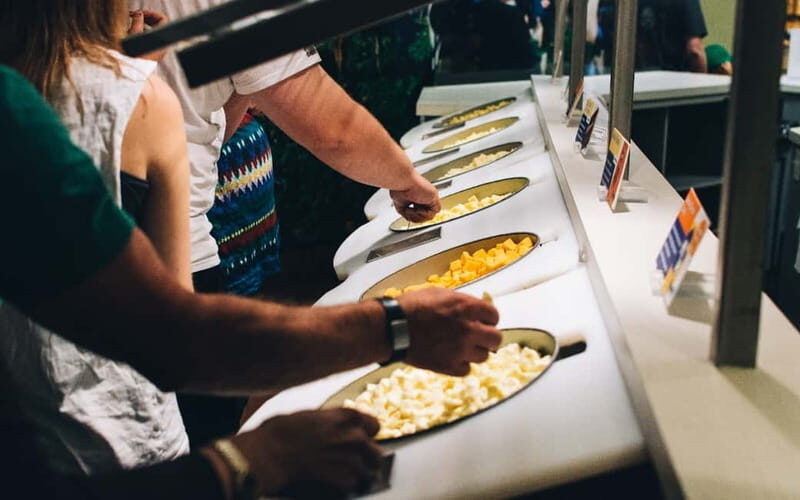 Private CUS Tour: giethoorn & Windmill zaanse en// - Why This Tour Offers Great Value  