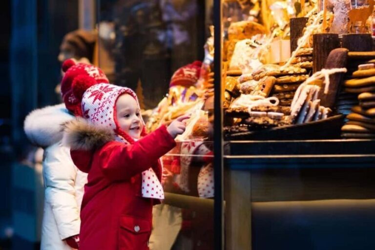 Private Edinburghs Enchanted Christmas Walkabout - Practical Details and What To Expect