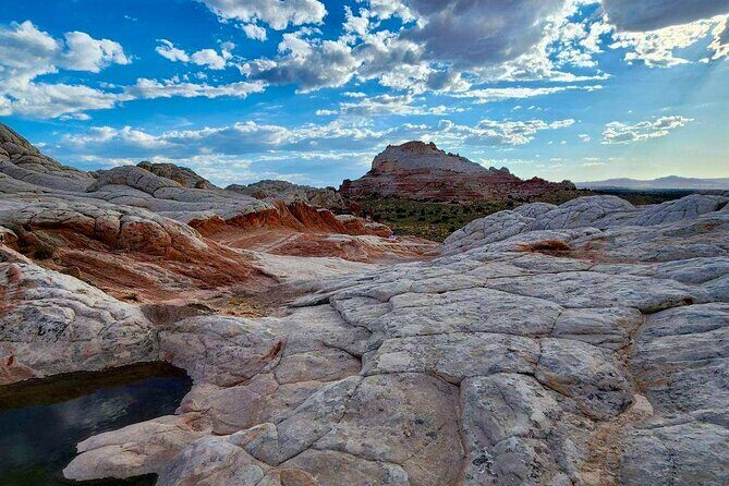 Private Guided Hike through White Pocket Off Road Activity - A Deep Dive into the White Pocket Experience