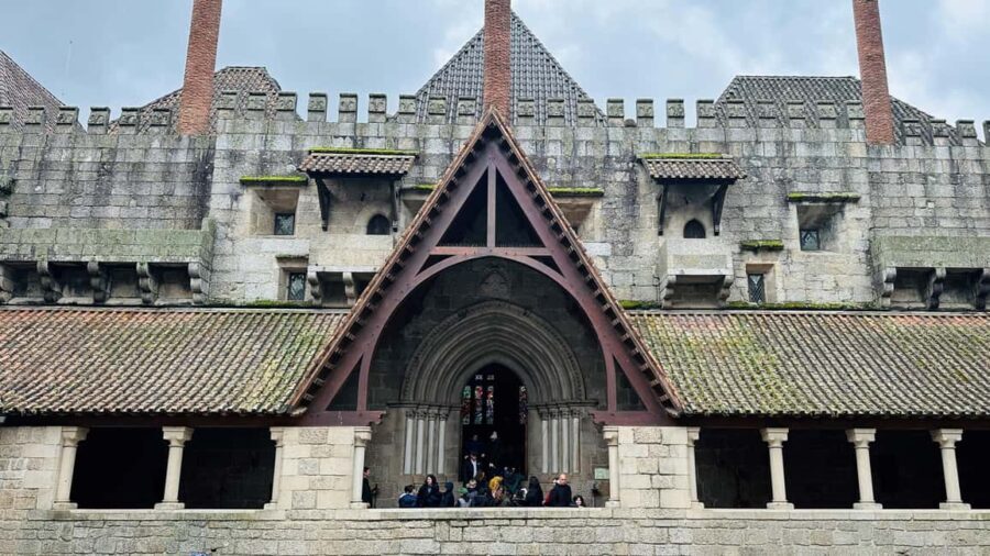 Private Guimarães & Braga Experience:From Porto All-Included - A Truly Value-Driven Experience