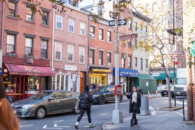 Private Taylor Swift Hotspots Walking Tour - Practical Aspects of the Tour