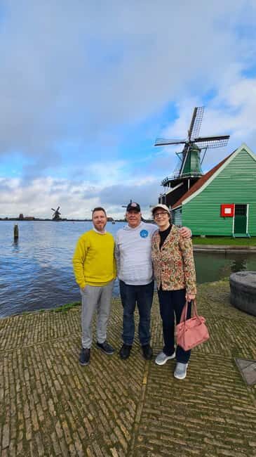 Private tour in Tesla, Zaandam, Zaanse Schans & Volendam. - What Travelers Say
