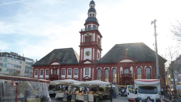 Public tour With Bertha Benz through the city of inventors Costume tour - The Stories Behind the Landmarks