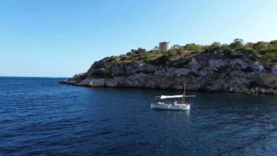 Puerto Portals: 100% electric Mallorcan boat tour with professional skipper - FAQs