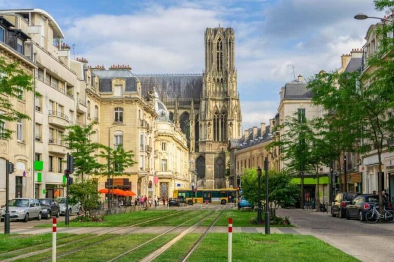 Reims: 2-hour Best Intro Walking Tour with a Local - Good To Know