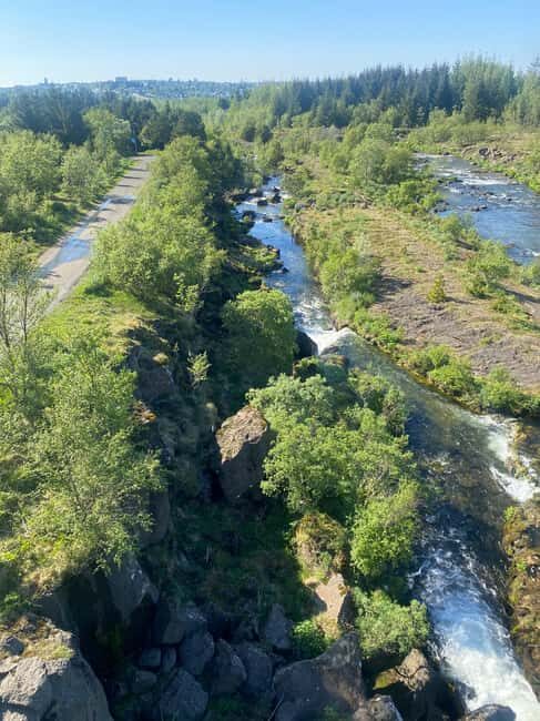 Reykjavik: Nature Loop Bike Tour from Nauthólsvík Beach - Authentic Experiences and Tips from Reviewers