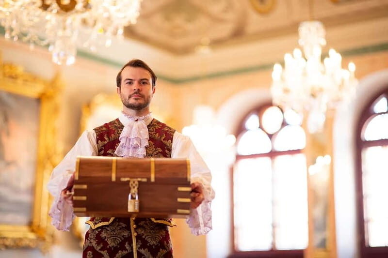 Riga: Entrance Ticket - House of the Black Heads - An In-Depth Look at the House of the Black Heads