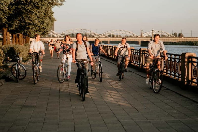 Riga: Green Spaces Bike Tour with Mezaparks and Old Town - Who This Tour Is Best For