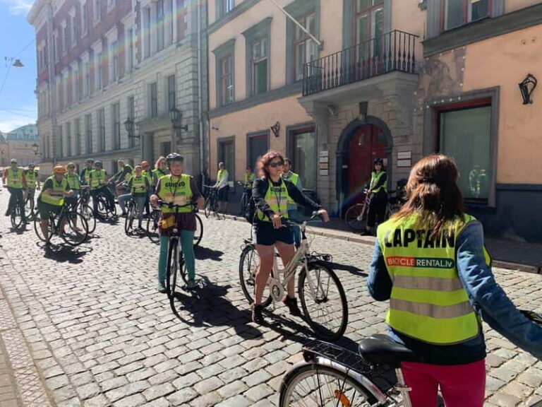 Riga: Guided City Highlights Bike Tour - Who Is This Tour Best For?