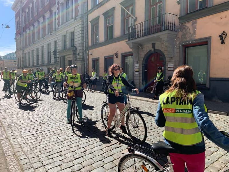 Riga: Guided City Highlights Bike Tour - Who Is This Tour Best For?