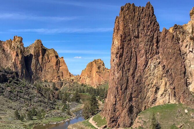 Rock Climbing Day Trip at Smith Rock State Park - An In-Depth Look at the Experience