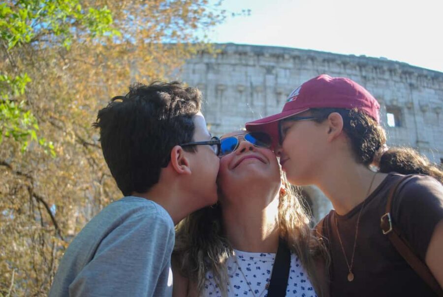 Rome: Colosseum Hosted Entry & Outside Guided Walk w/ Photos - Why This Tour Works Well