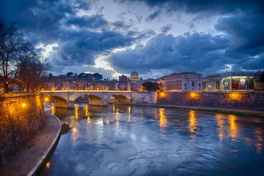 Rome: Evening Walking Tour by Moonlight - What’s Included and What’s Not