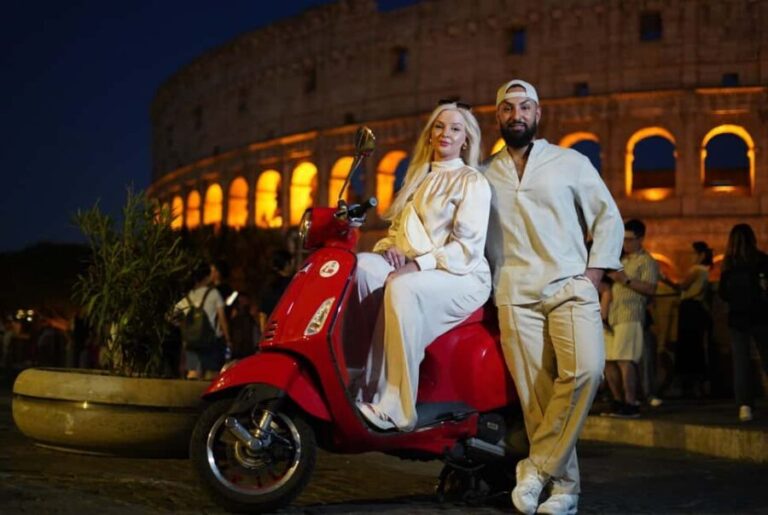 Rome: Vespa Scooter Night Tour with Pro Photographer service - Detailed Breakdown of the Itinerary