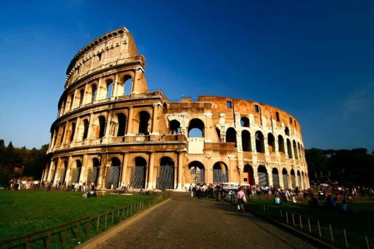 Rome: Walking Tour with Coffee, Trevi Fountain, & Forum - Practical Tips for Tour Day