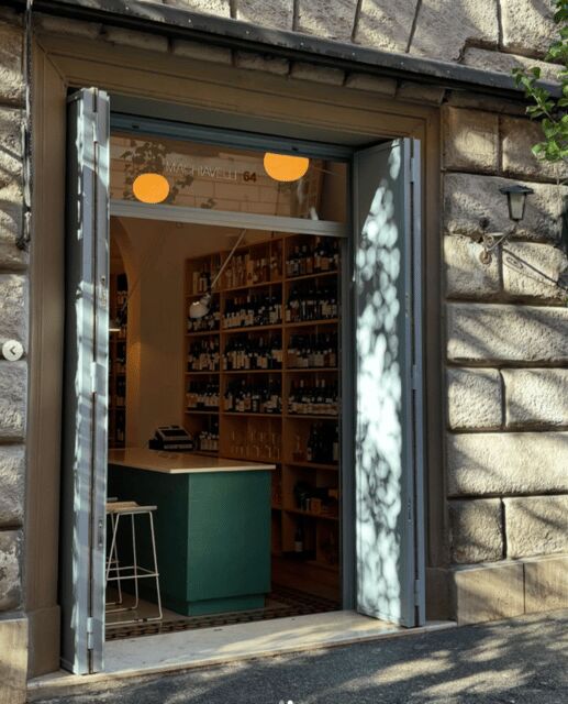 Romes Exclusive Wine Tasting: Sip Near the Colosseum! - What makes this wine tasting stand out?