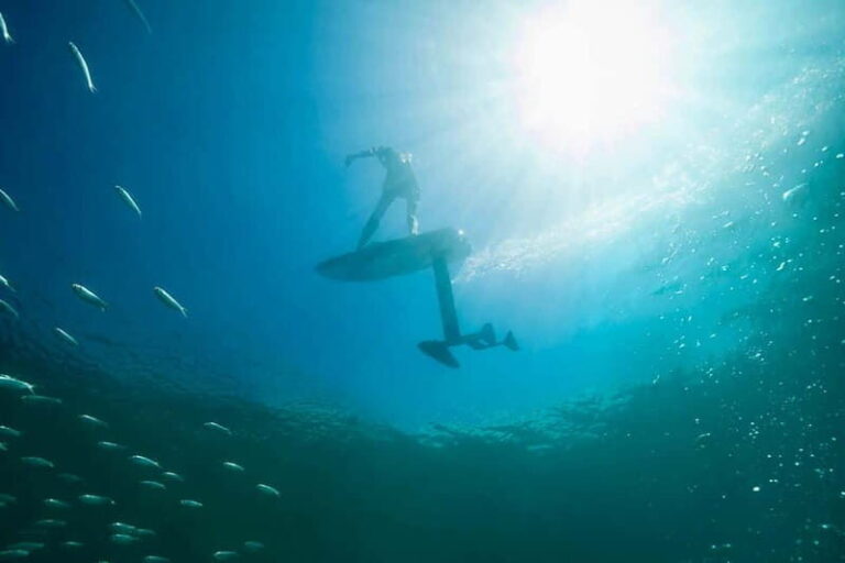 Saint Tropez: Learn how to Surf with an eFoil - Why This Experience Offers Great Value
