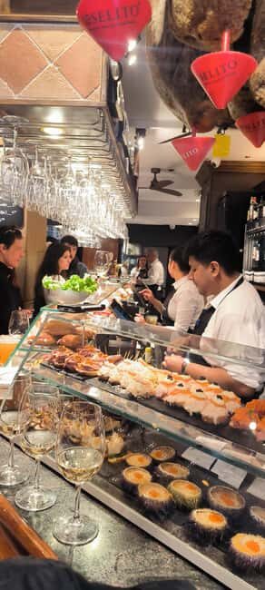 San Sebastian: Pintxo Tour with Wine and Ex-Chef Guide - Why This Tour Offers Great Value  