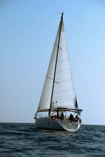 Santorini: Private Sailing Tour with Drinks & Meal Included - Why Choose a Private Sailing Tour in Santorini?
