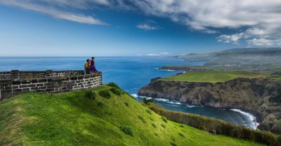 São Miguel East: Full-Day Van Tour with Lunch - The Itinerary in Detail: What You’ll Experience