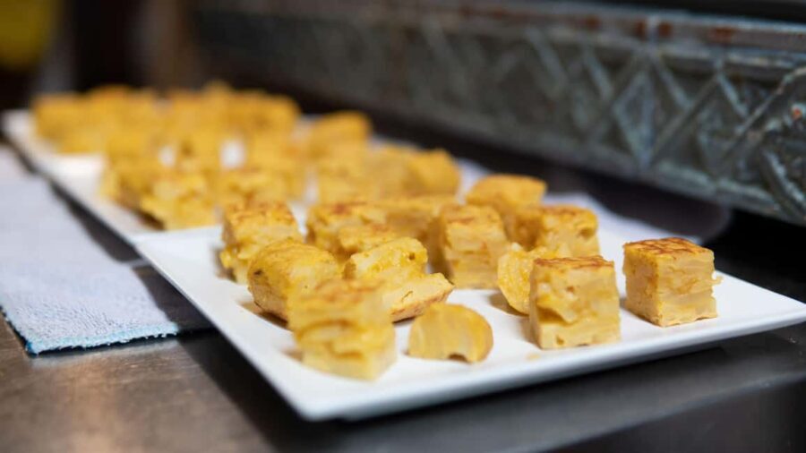 Secrets of Wine: Immersion in the Winery and Professional Tasting - Who Will Enjoy This Tour?