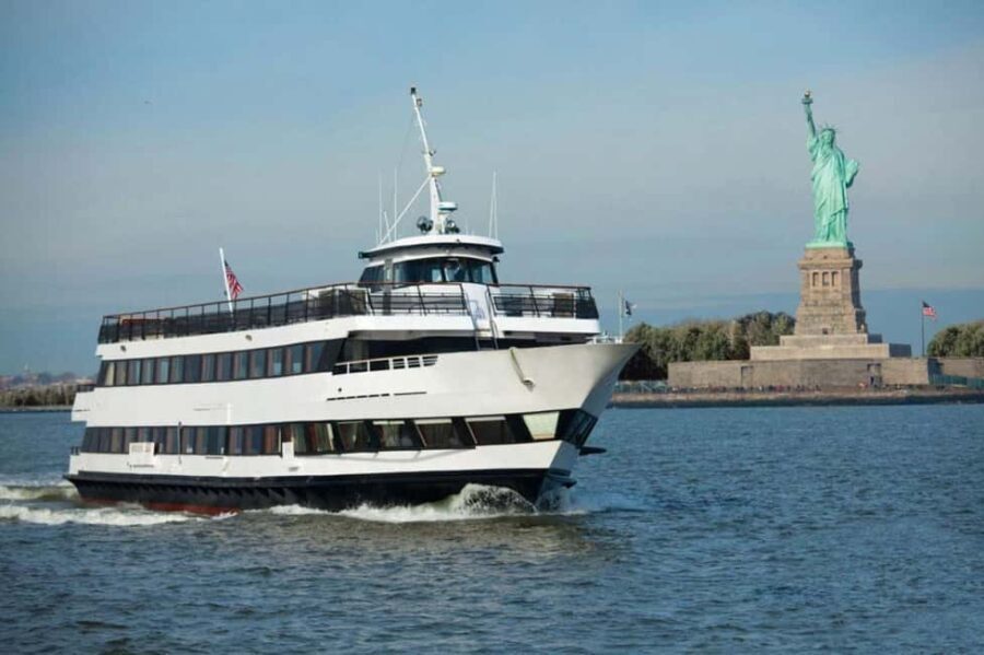 Serenity Yacht NYC New Years Eve Cruise - Final Thoughts: Is the Serenity Yacht New Years Eve Cruise Worth It?
