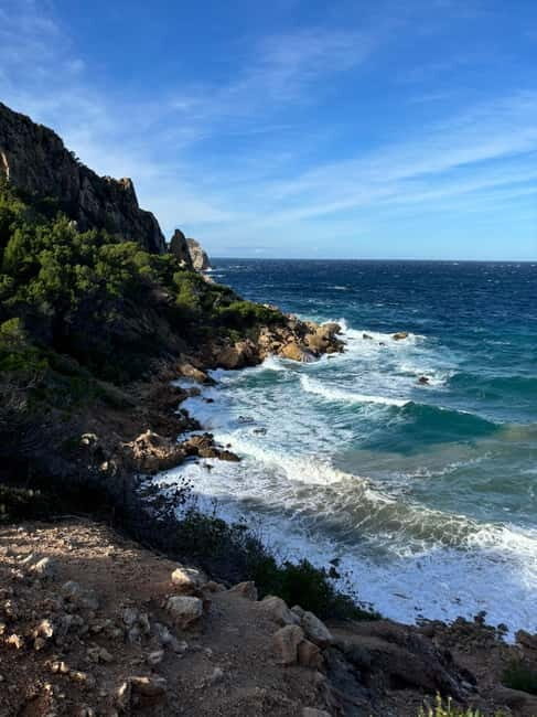 Serra de Tramuntana: Easy coastal hike with beautiful views - The Day’s Itinerary: What to Expect