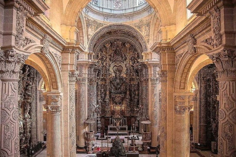 Seville: Cathedral, Giralda & Salvador Church Guided Tour - What You Can Expect from the Experience