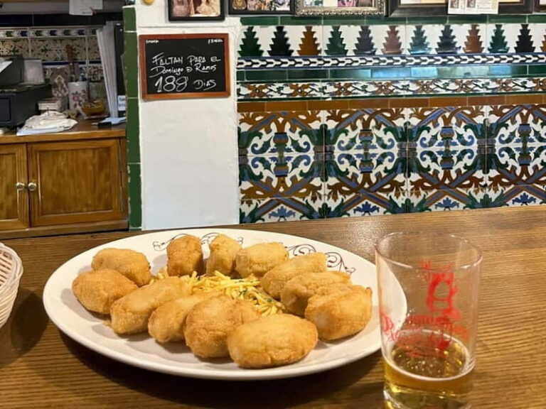 Seville: Secret Food Tour with Tapas and Drinks - In-Depth Breakdown of the Itinerary