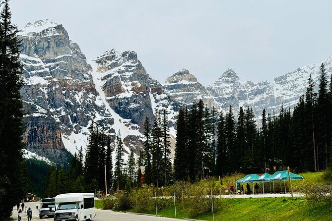 ShuttleBus 2way Banff to Lake Louise (1Hr) and Moraine Lake (1Hr) - Detailed Breakdown of the Itinerary