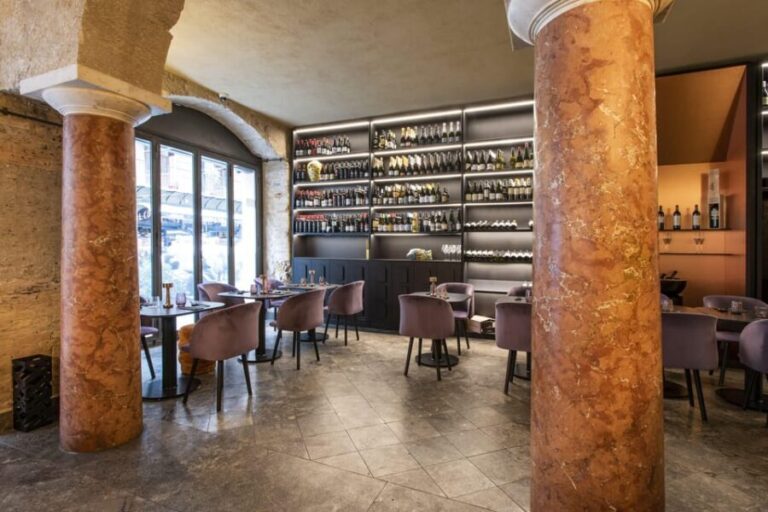 Sicilian wine tasting and hors d'oeuvres in an 18th century palace - What to Expect from This Sicilian Wine and Food Tour  