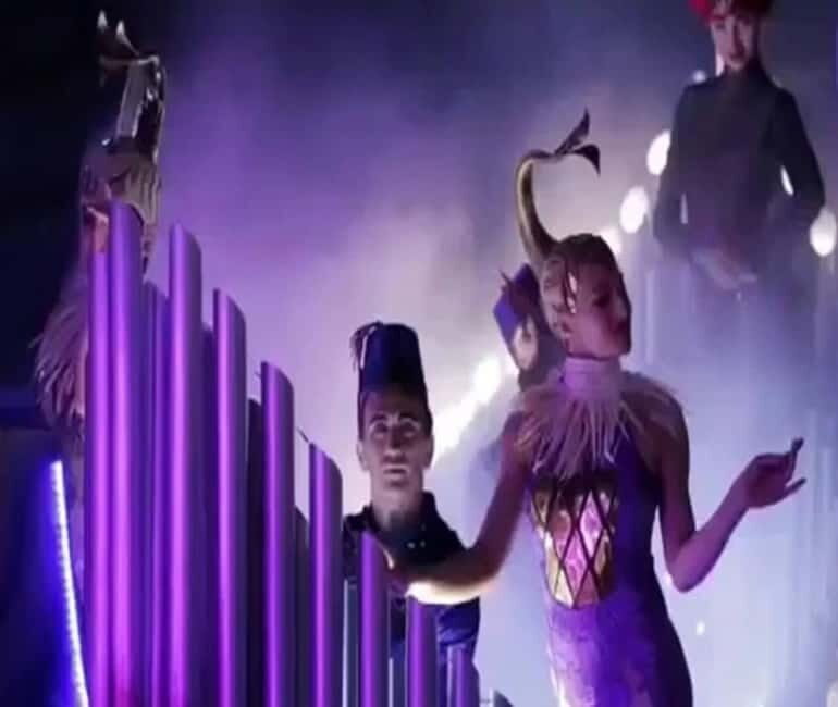 Side: Night Shows at The Land Of Legends with Transfer - Exploring The Land Of Legends at Night  