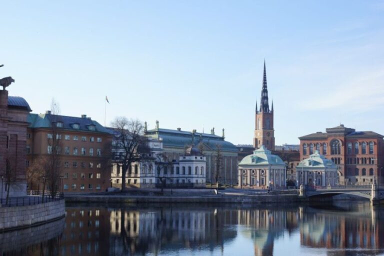 Stockholm: Private Walking Tour with a Local - What to Expect on Your Tour