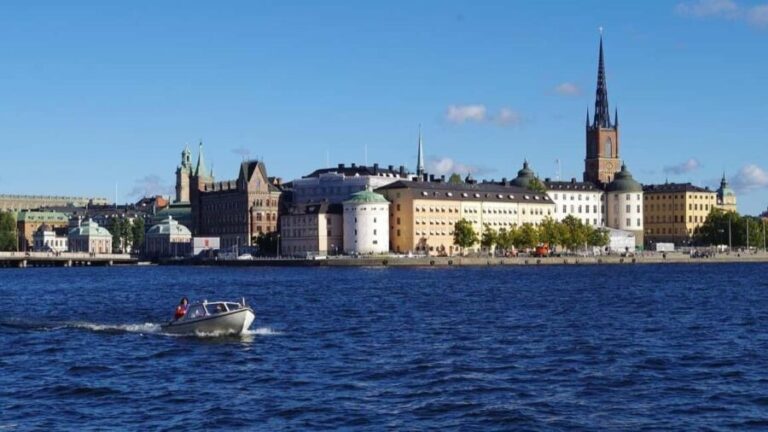 Stockholm: Vasa Museum & Canal Guided Boat Tour - The Experience: An In-Depth Look
