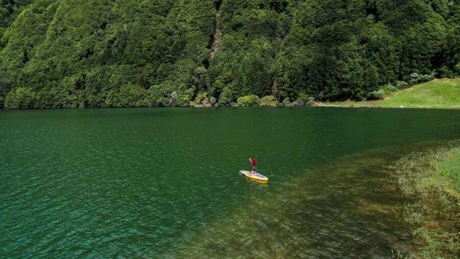 SUP Yoga in the Lagoa das Sete Cidades - The Sum Up