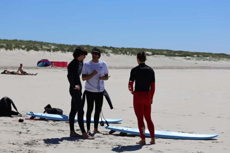 Surf lessons in Figueira da Foz - Who Should Consider This Surf Experience?