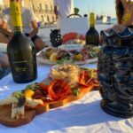 Syracuse: Boat tour with aperitif - Exploring the Itinerary Deeply