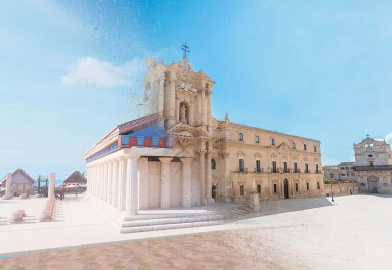 Syracuse: Cathedral entrance ticket with VR viewer experience - The Itinerary and the Experience