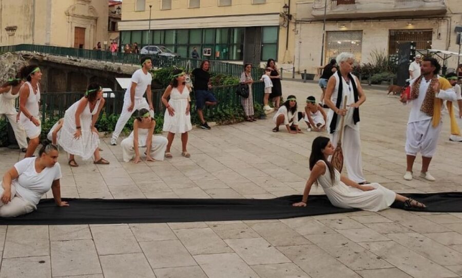 Syracuse: Skene - Immersive Theater - FAQ