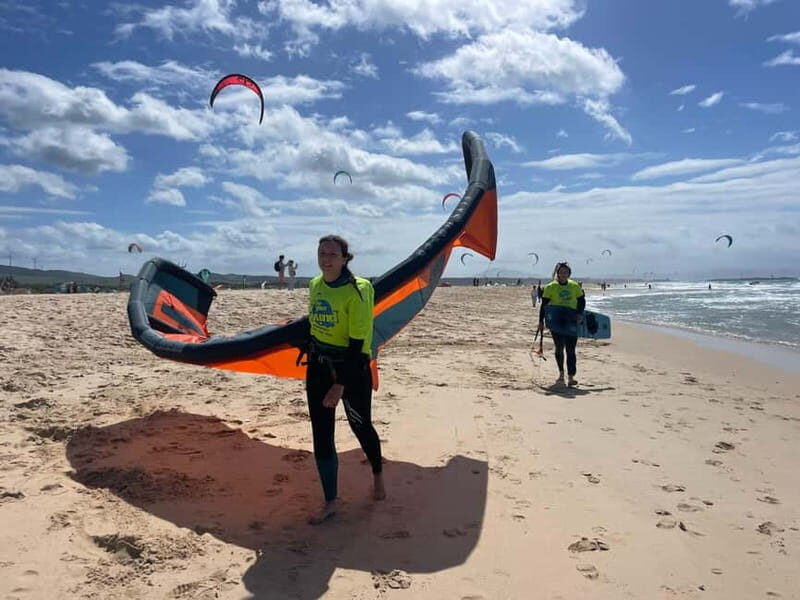 Tarifa: Kitesurfing Group Lesson - The Experience Provider: Free your Mind Experience