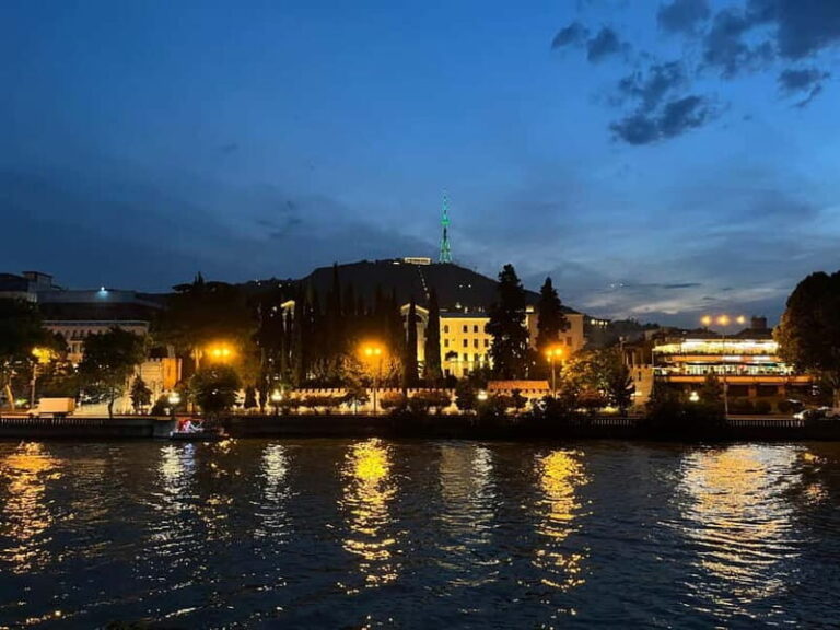 Tbilisi by Night: Private Old Town Walk & Traditional Dinner - An In-Depth Look at the Tbilisi by Night Tour  