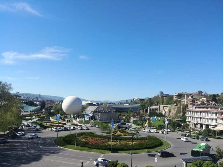 Tbilisi: Private walking tour of Tbilisi's highlights - Exploring Tbilisi’s Top Highlights