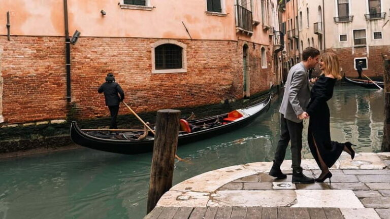Timeless Venice: Luxury Photoshoot with a Local Photographer - Locations & Shots