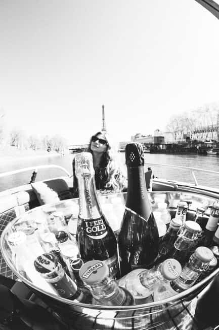 Top Private Cruises in Paris with Champagne + more surprises - An In-Depth Look at the Cruise Experience