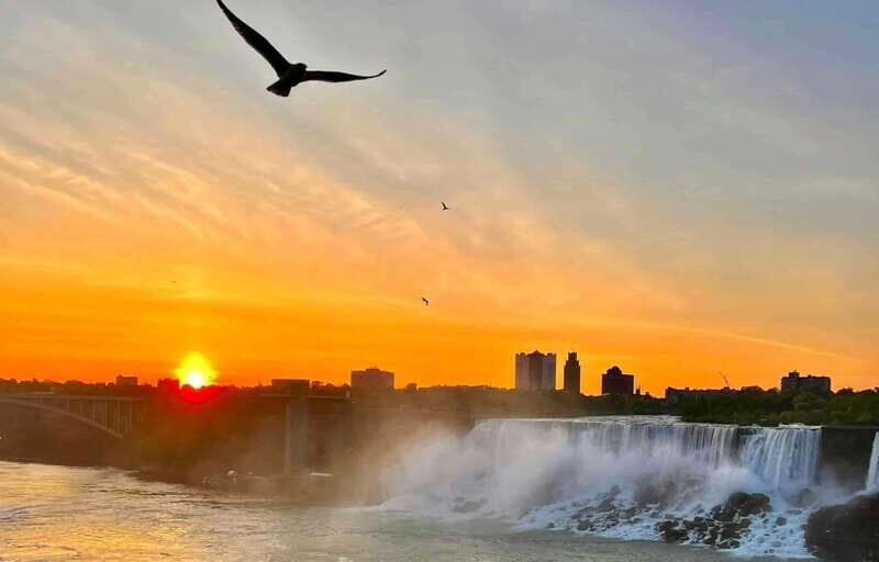Toronto: Niagara Falls Day & Evening Tour + Top Attractions - Who Will Love This Tour?