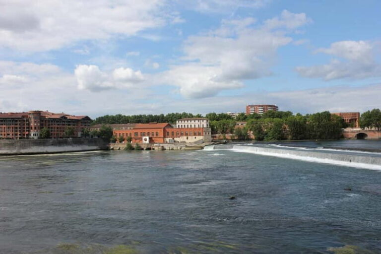 Toulouse: Toulouse Urban Safari guided photo walk and photo spots - Why Choose the Toulouse Urban Safari Guided Photo Walk?